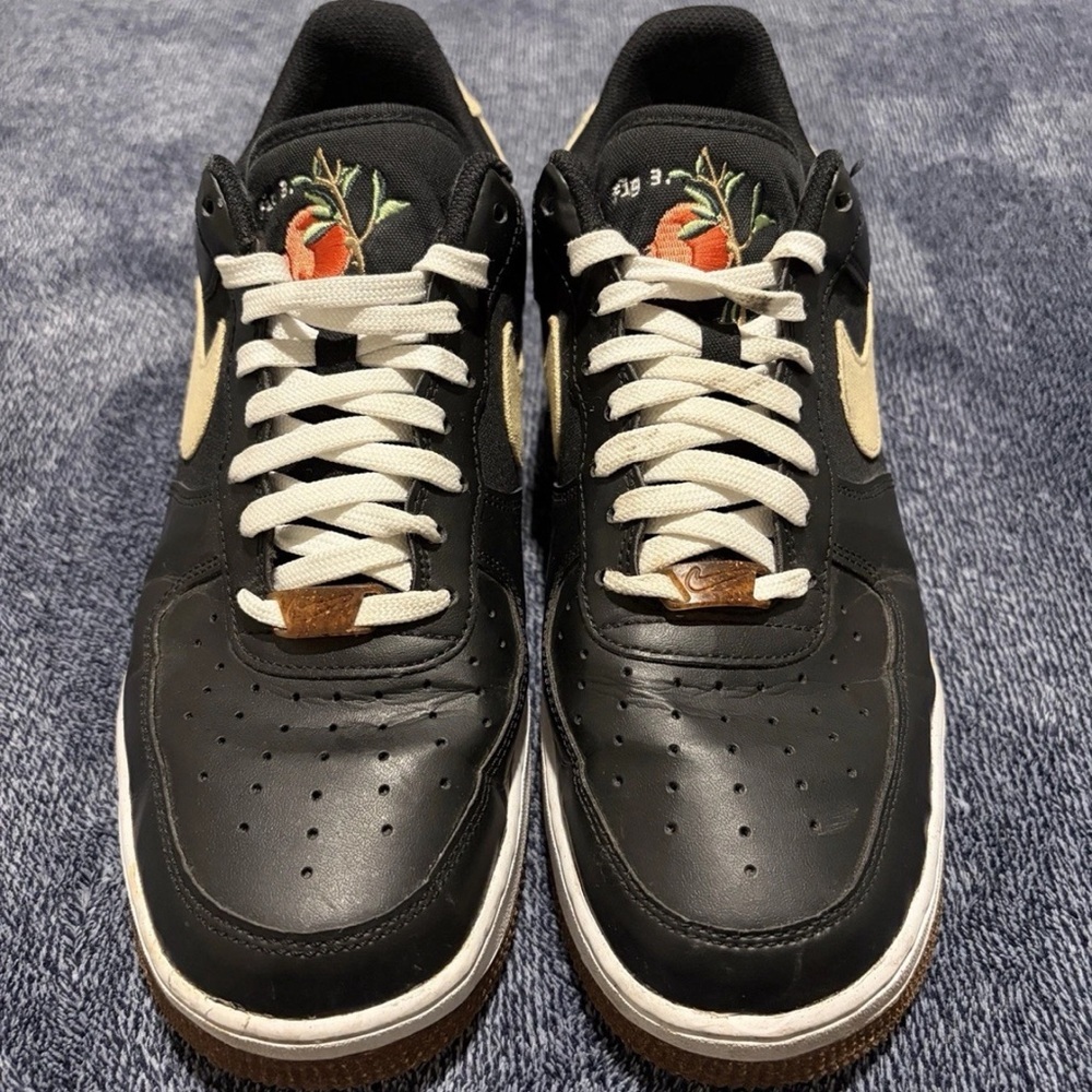 🔥 “Nike Air Force 1 ‘Fig. 3’ Black Leather – Size 10 –‎ Peach/Fig Embroidery” - Picture 7 of 8